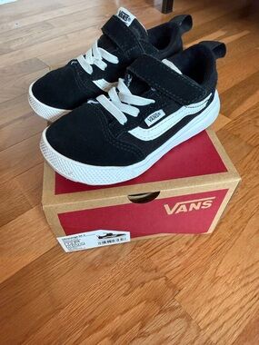 Ultra range 66V toddler vans